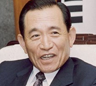 김동신