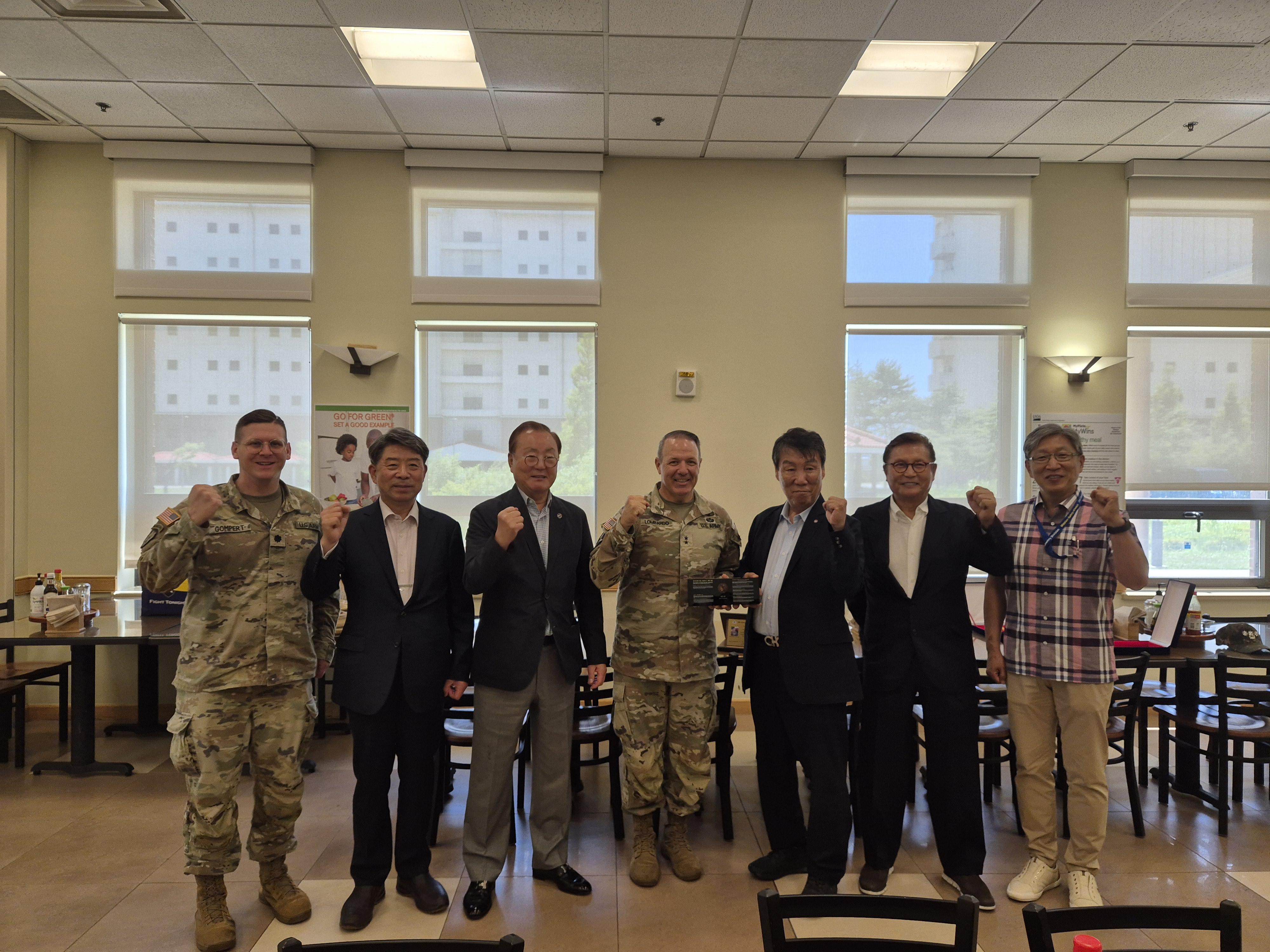 미제2보병사단 점심 7.10.jpg