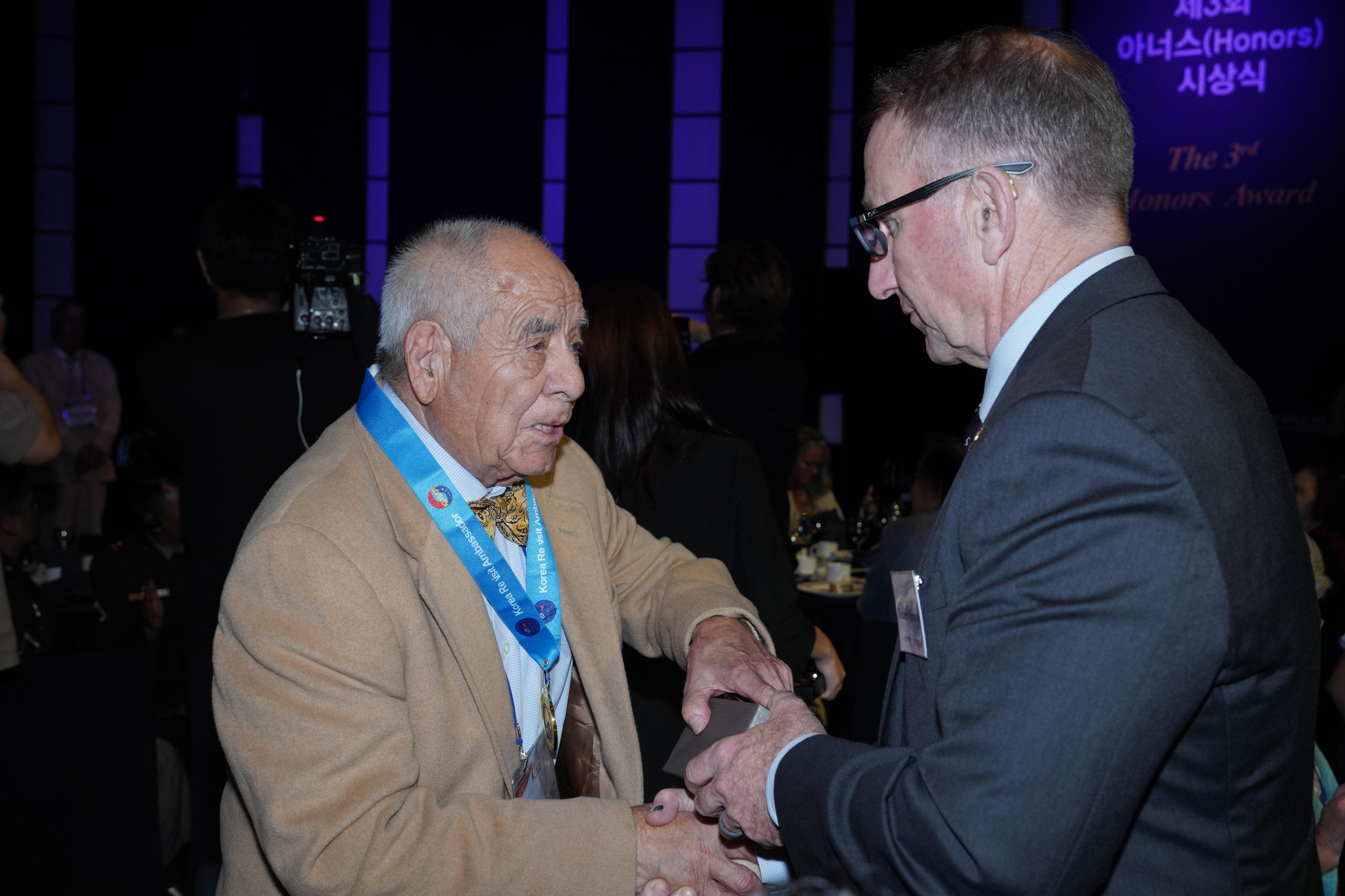 주한미군 앰배서더 (2).JPG